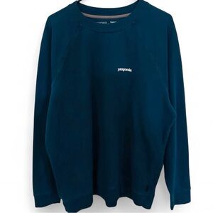 Patagonia Women’s Deep Blue Crewneck Sweater